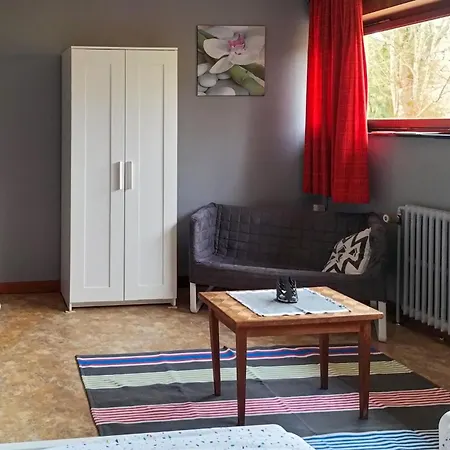 3 Bedroom Gorgeous In Prázdninový dům Saint-Hubert
